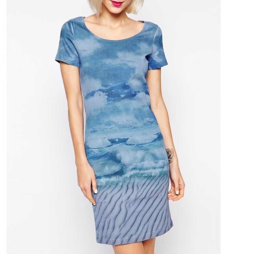 🆕NWT Love Moschino Cloud Dress🆕